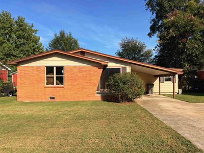611 N 7 1/2 St