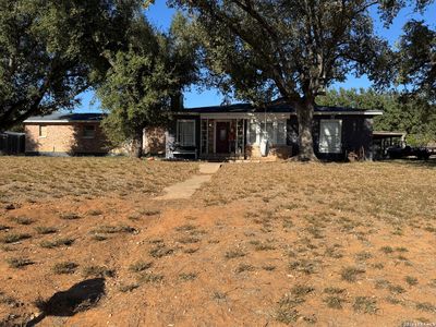 1117 E Brazos