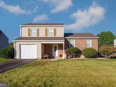4 Hawkins Ct
