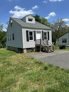 152 Old Bloomfield Ave