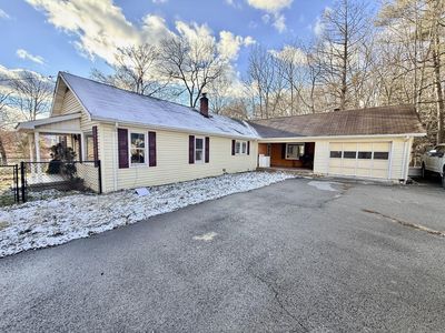 Property at 715 Ballard Red Sulphur Pkwy, Peterstown, WV