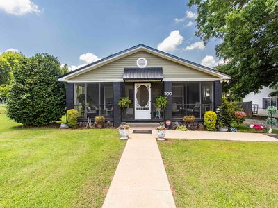 200 Mountain View Rd