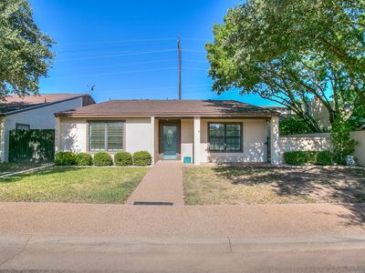 3713 Apollo Ln