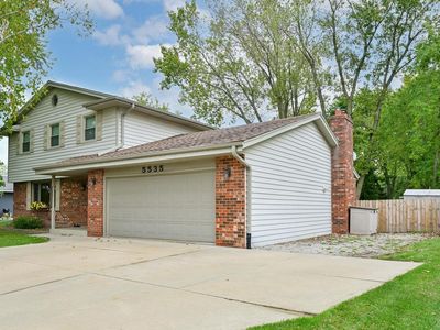 5535 North Meadows DRIVE