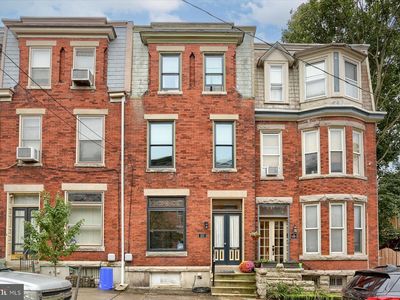 233 Hamilton St