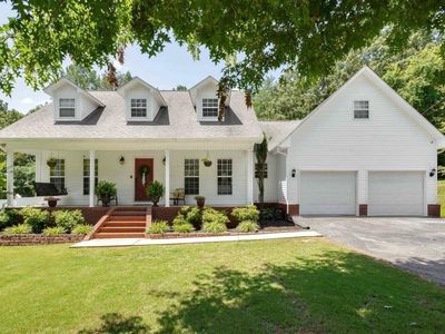 608 Elm Cir SW