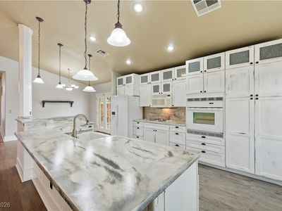 234 Gladiator Sword Ct