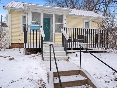 Property at 218 Center St, Vermillion, SD