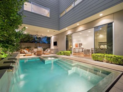 2211 Avalon Pl