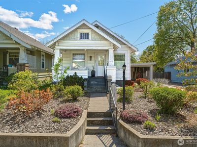 1016 Francis Avenue