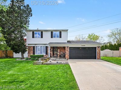 22098 Hillcrest Ct