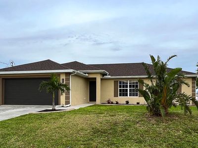 2033 NW 1st Pl
