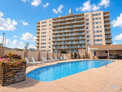 6101 Monmouth Ave APT 112