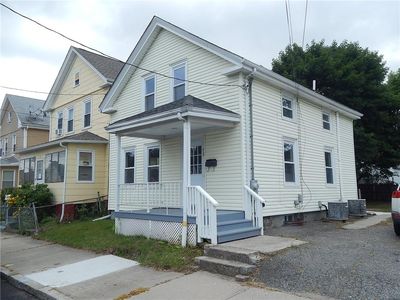 52 Hillwood St