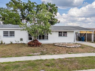 Property at 307 Country Club Dr, Oldsmar, FL