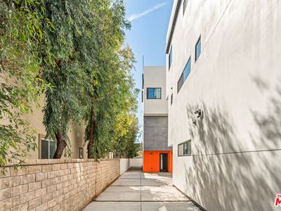 2123 Federal Ave