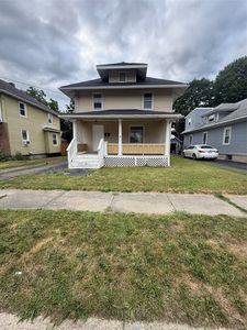 107 W Franklin St