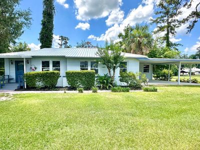 1115 SW Old Dogwood Ter
