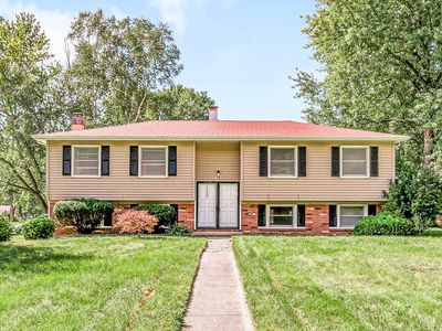1356 Hampshire Dr
