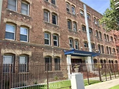 4125 S Figueroa St APT 101