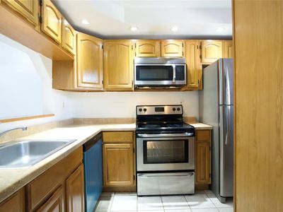 3400 Foxcroft Rd #310