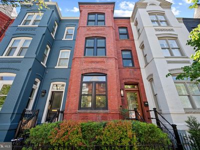 950 Westminster St NW