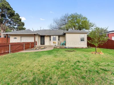 1313 Broadmoor St