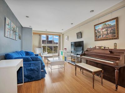 1400 5th Ave APT 8J