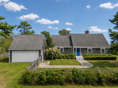 40 Bayberry Avenue