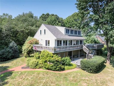 40 Hunters Harbor Rd