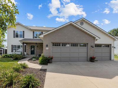 W6967 Glen Valley Dr