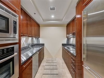 2700 Las Vegas Blvd S UNIT 3906