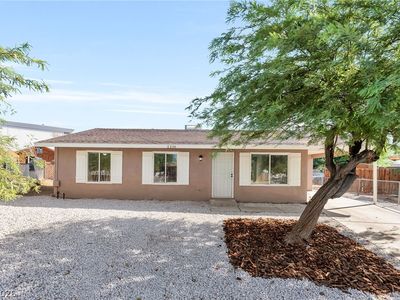 2210 Packard Pl