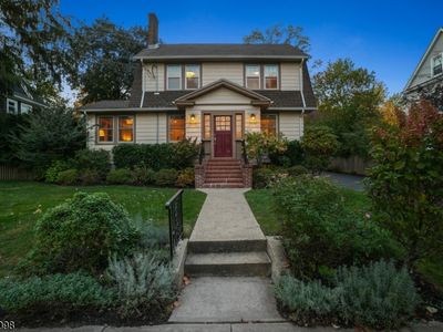 395 Meadowbrook Ln