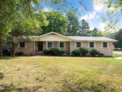2130 Colonial Parkway Dr