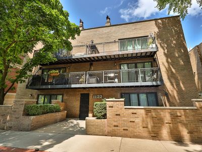 1122 W Altgeld St APT 8