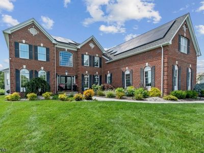 7 Flagstone Hill Road