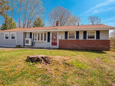 8 Braintree Ave