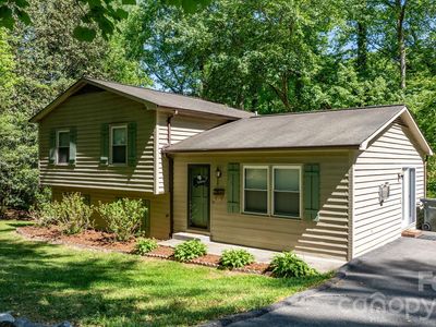 216 Davis Dr