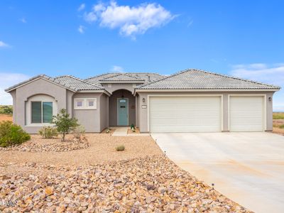 6733 E VAQUERO Circle