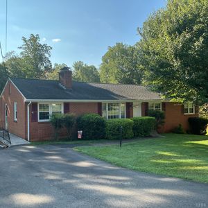 40 Wellington Dr