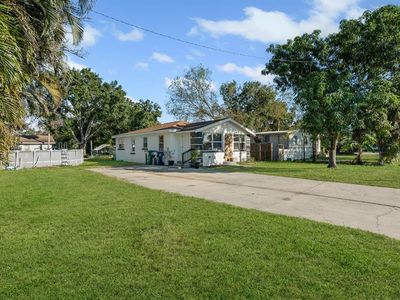 1604 3rd Ave W