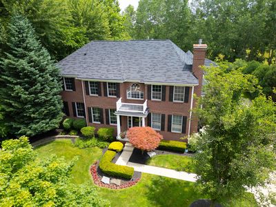 613 Aylesbury Ct