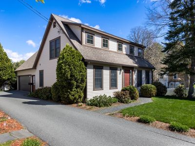 8 Fairview Avenue