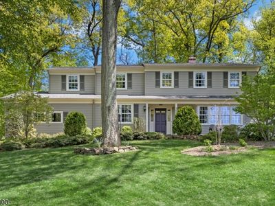 260 Lorraine Dr
