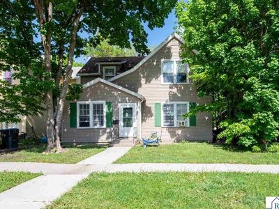 112 S 5th St