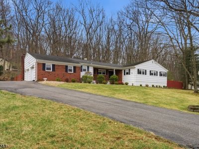 14 MABRO DRIVE