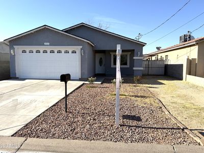 1924 W LAWRENCE Road