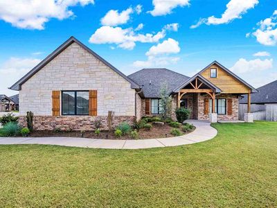 2433 NE Falcon Ln