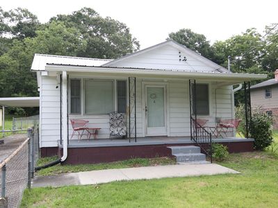 37 Robinson Way